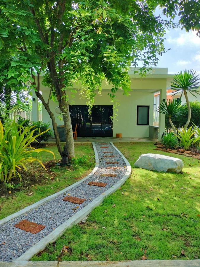 Sunset Resorts And Bar Ban Nong Chaeng  Exterior photo