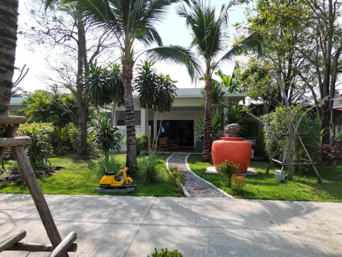 Sunset Resorts And Bar Ban Nong Chaeng  Exterior photo