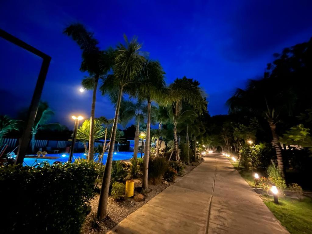 Sunset Resorts And Bar Ban Nong Chaeng  Exterior photo